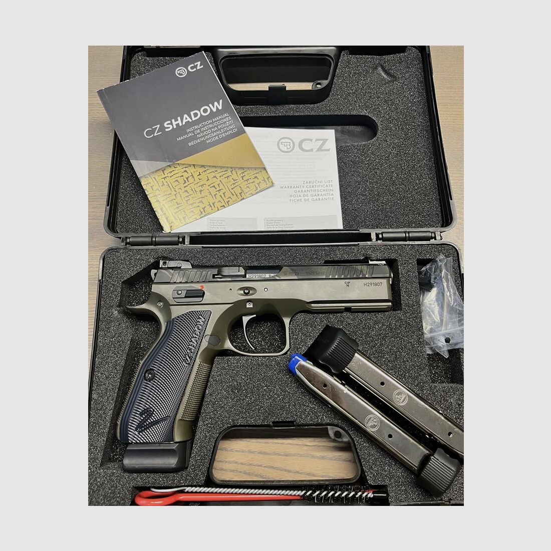 CZ Uhersky Brod Shadow 2 - SONDERMODEL - Camo / Olijf