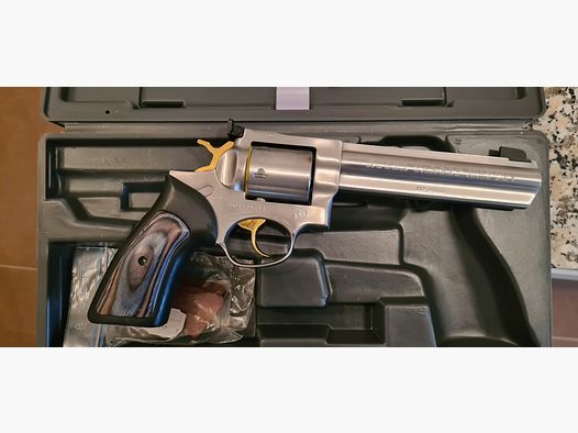 Ruger GP100 .357 Mag. stainless 6 Zoll, Modell 161, Sonderedition von Frankonia mit goldfarbenem Hahn und Abzug