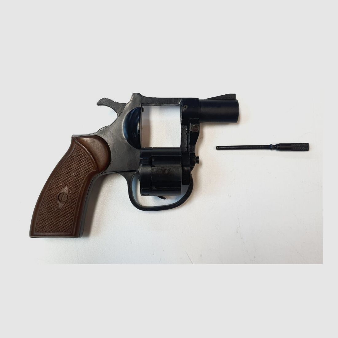 Melcher Cuno Solingen Revolver a Salve Cuno Melcher Modello 80 GT/S - 6mm Flobert - PTB 72, immagine 7 di 10