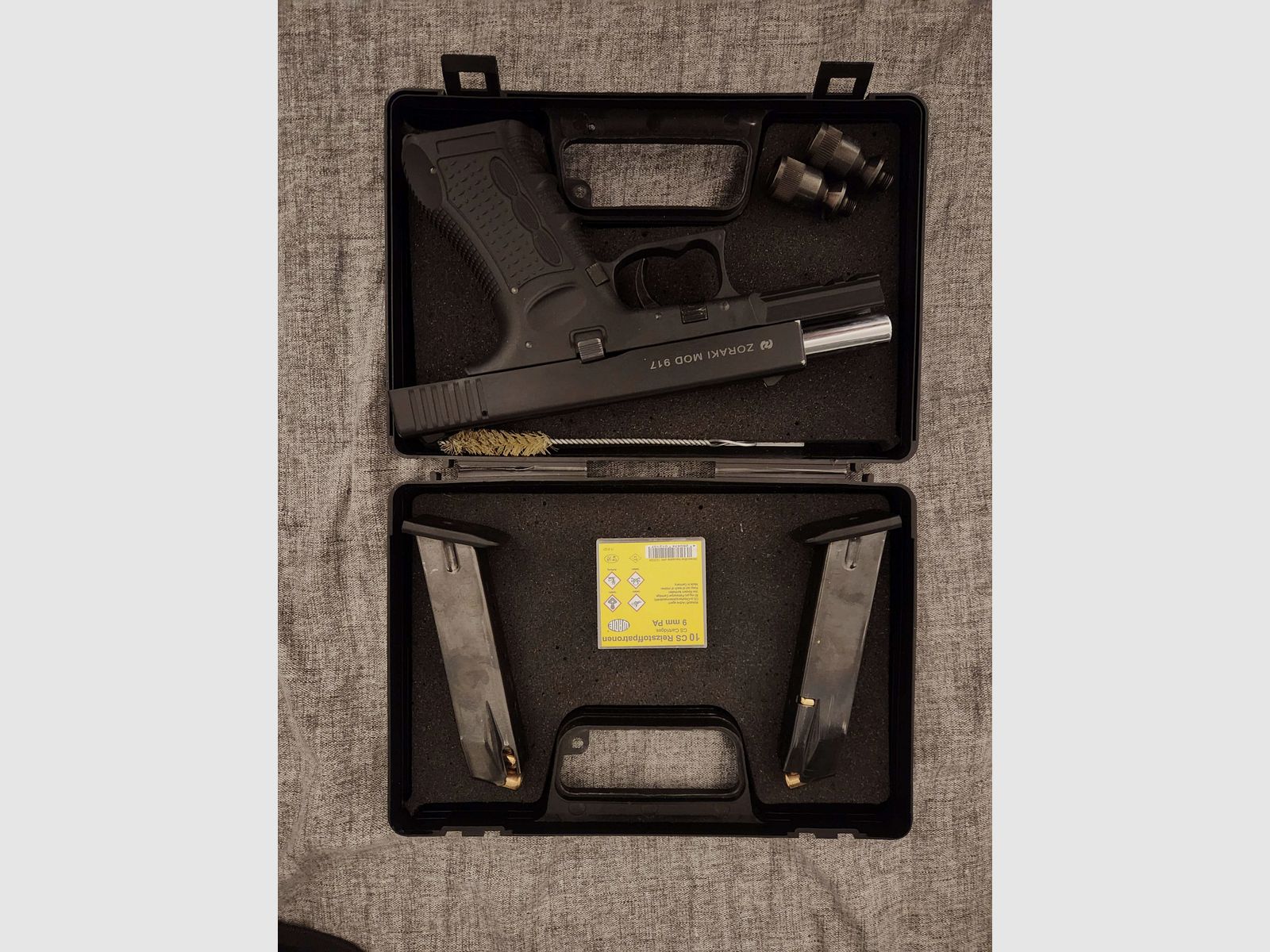 Zoraki 917 Black/Chrome with accessories (PTB 947)