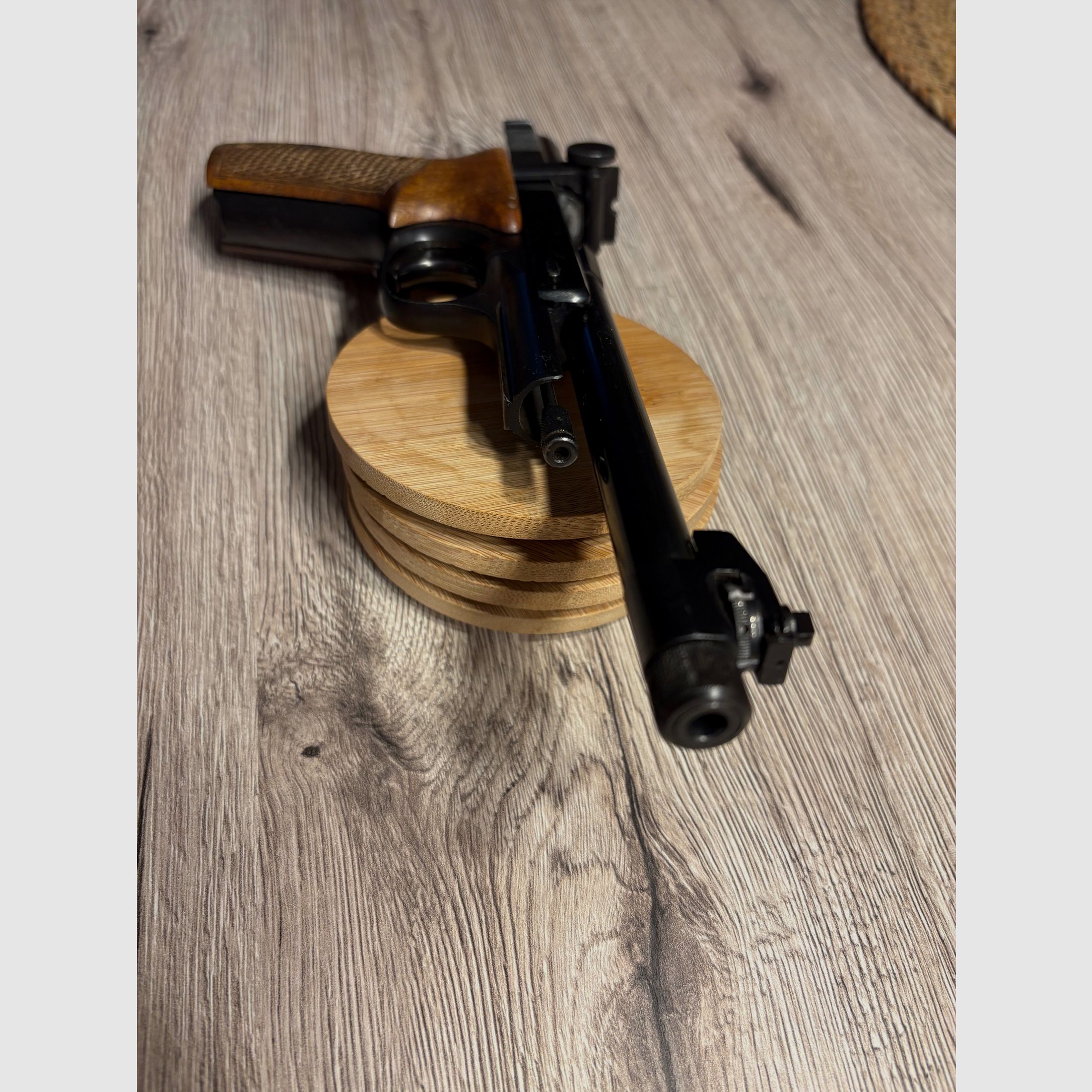 Pistola de deporte Margolin MZM calibre .22 año 1961