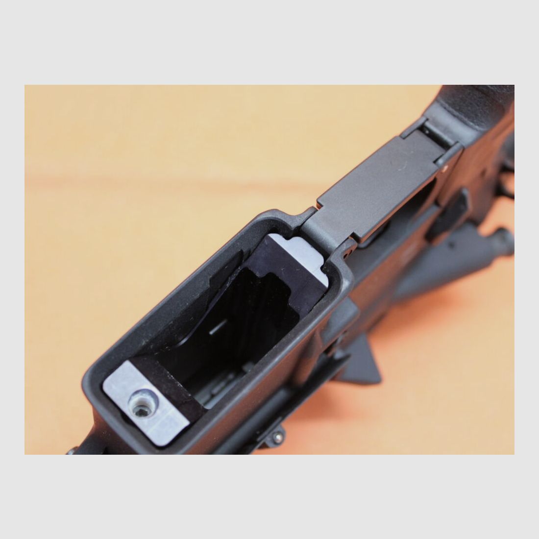 Fucile Oberland Arms Ha. 9mmLuger Oberland Arms OA-15 PR M9 SHORT, sistema AR-15, canna da 12"/ calcio scorrevole/ ARMA SPORTIVA!