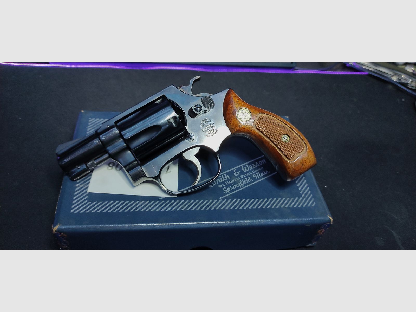 Smith & Wesson Revolver 38.spec