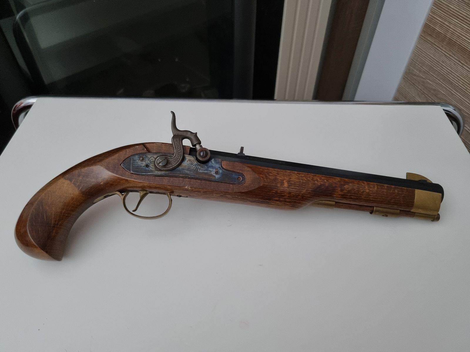 Front-loading pistol Dikar model Kentucky caliber .45