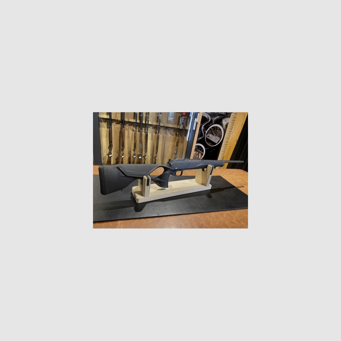 Blaser Repetierbüchse R8 Ultimate Jagdwelt24 Edition Links
