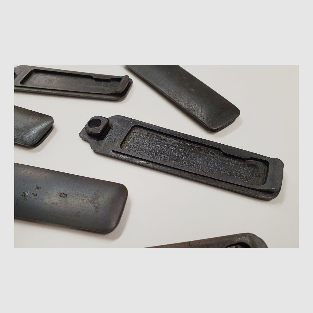 Deutsches Kaiserreich Magazinboden Stahlausführung G98 Gewehr 98 mit Abnahmestempel Kaiserreich