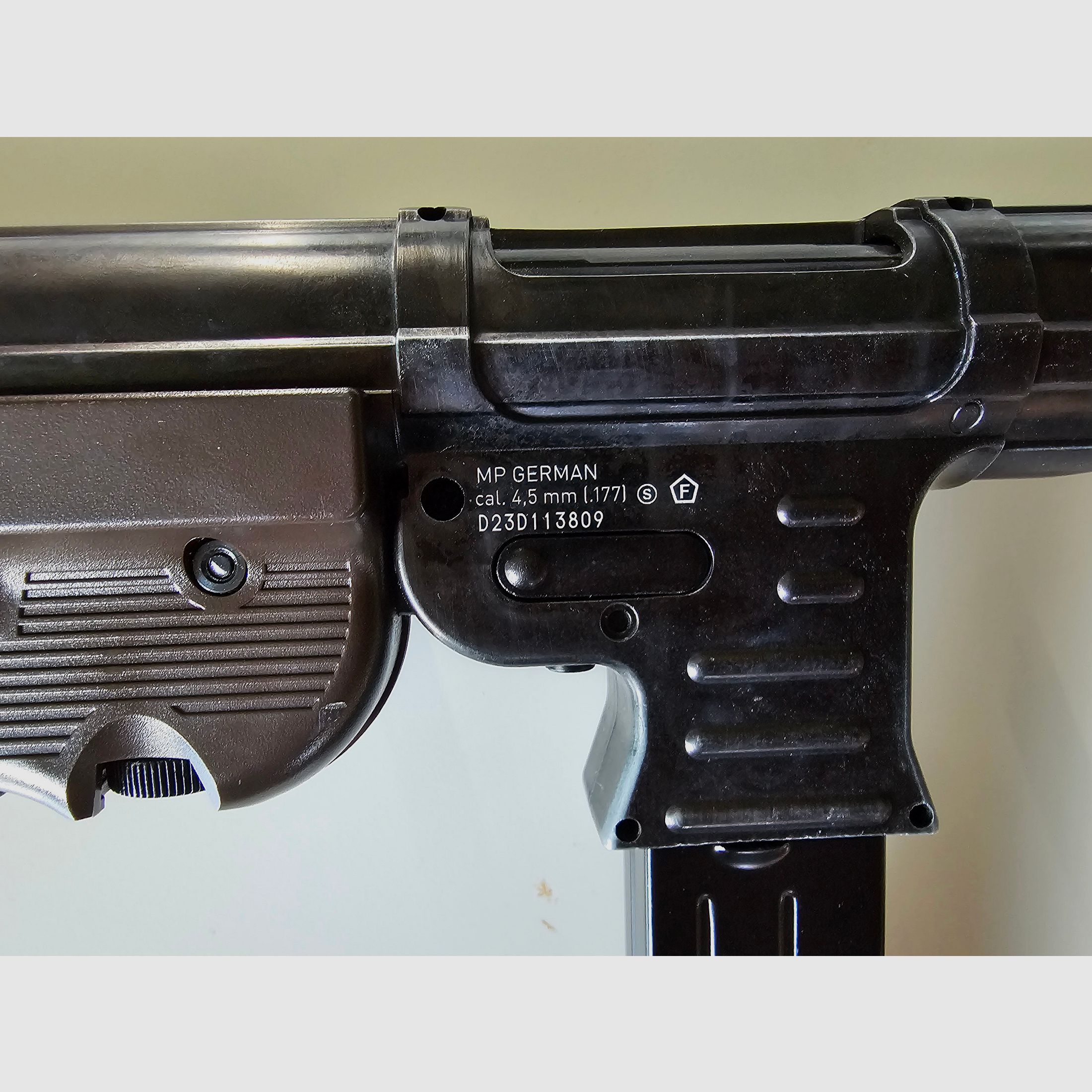 Legends CO2 MP40