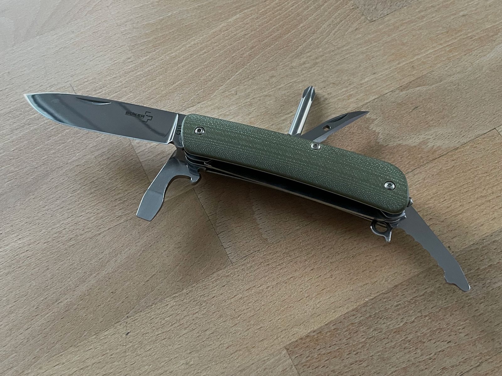 Böker Plus Tech Tool Outdoor 8