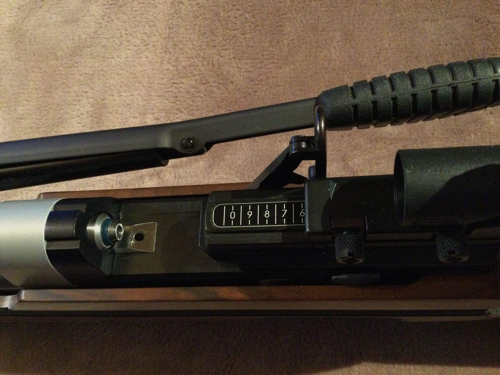 Anschütz Super Air 2002; Match-Luftgewehr Auflage rechts; Nussbaumschaft; Top Zustand