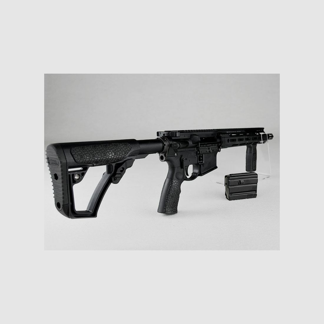 Daniel Defense	 M4 V7-S