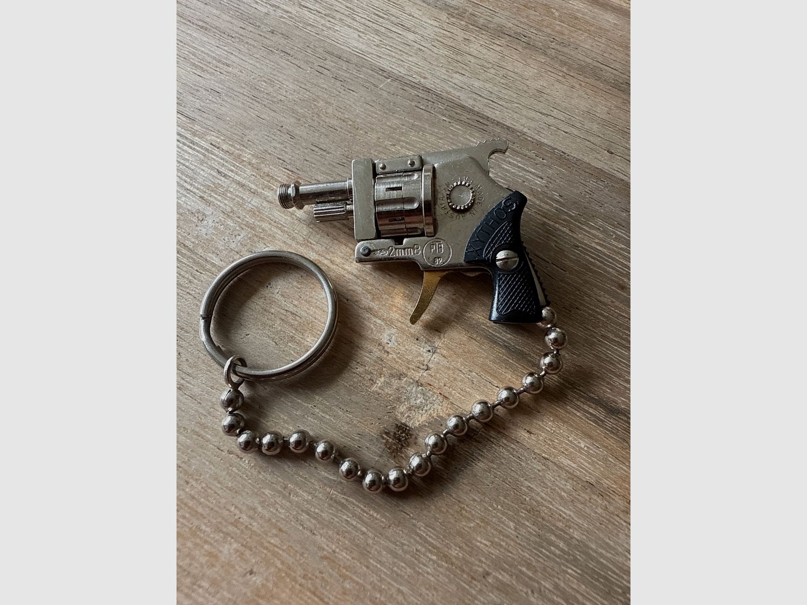 Xythos Pinnfire 2mm Schlüsselanhänger Signalmunition Knallpatronen Geschenkbox 
