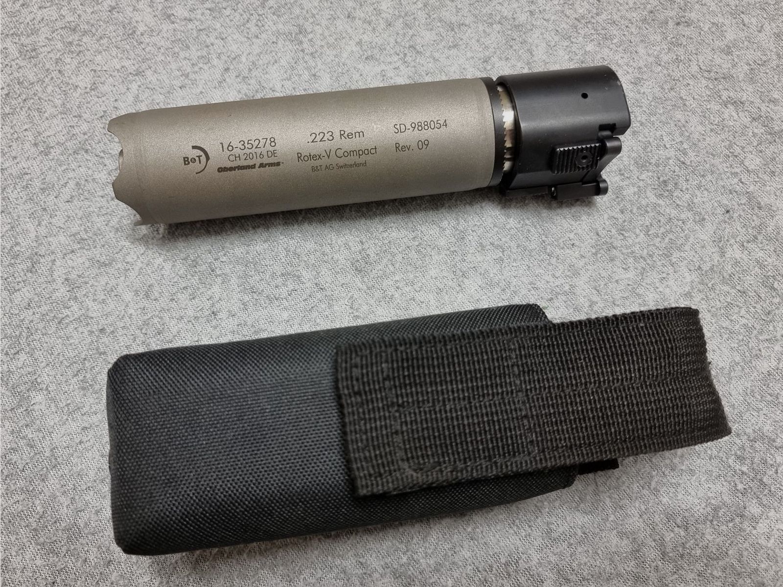 Springfield Hellion (HS VHS-2) - .223 Remington - mit einzigartigem Zubehör - optional B&T Rotex Schalldämpfer 