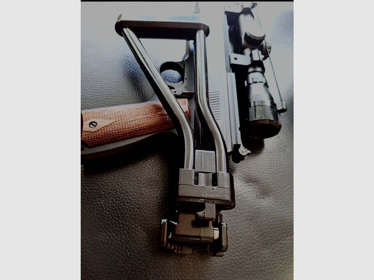 Sammlungsauflösung: Pistole Weihrauch HW45 mit Zielfernrohr und Anschlagsschaft (Kaliber 4,5 mm auch bekannt als .177) / das Gesamtpaket "Operation-Airborne" 