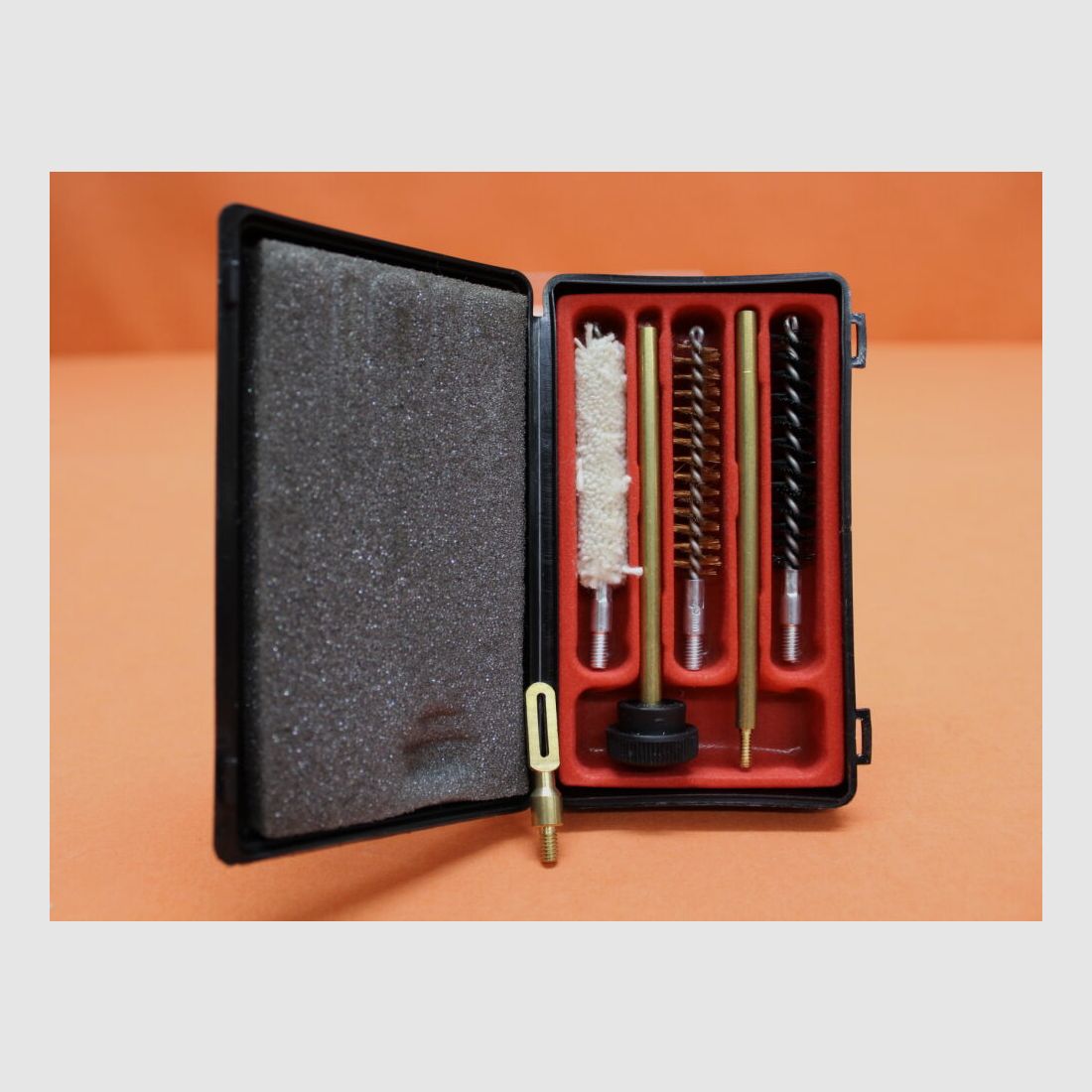 UTG - Leapers UTG 9mm Pistol Cleaning Kit (TL-CLP9MMKT) Short firearm cleaning set with brass cleaning rod/ brushes