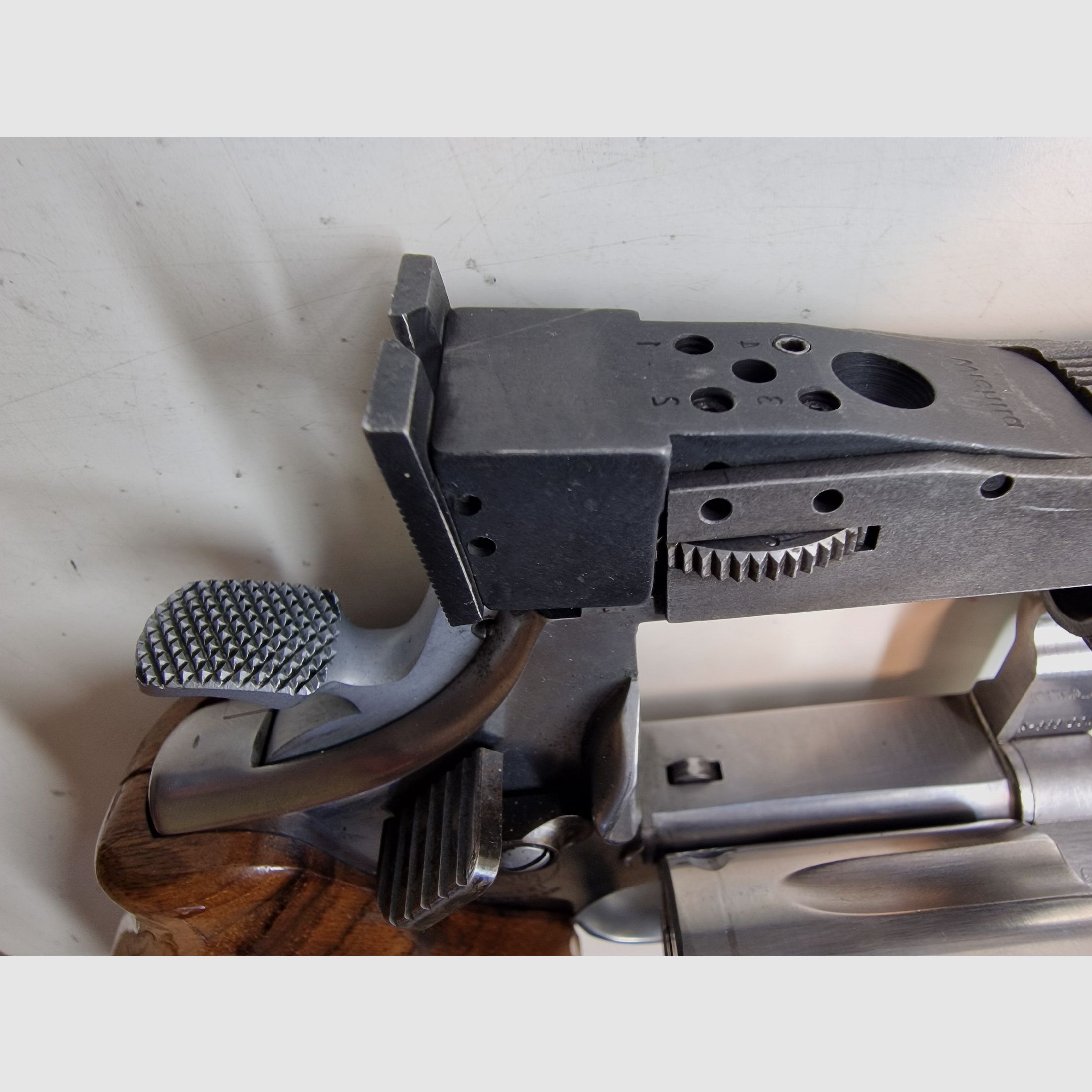 Smith & Wesson Mod. 686 PPC - .357 Mag. – 4 posiciones de mira Wichita & empuñadura Nill, BDS, BDMP, multidistancia, PPC1500 – doble acción, imagen 2 de 3