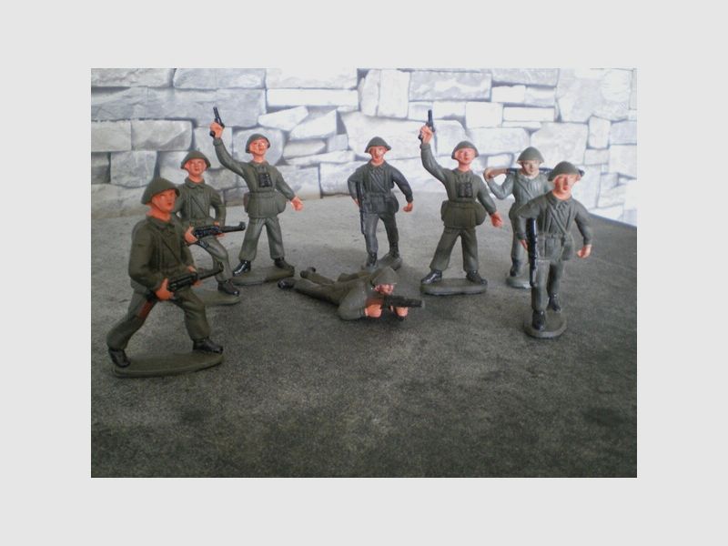 NVA Spielzeug Soldaten