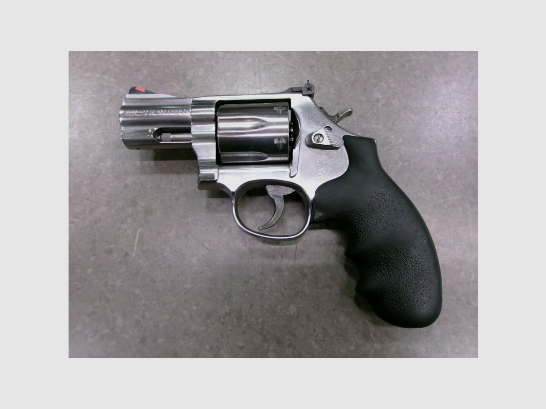 S&W 686 CAL 357MAG used, image 1 of 7