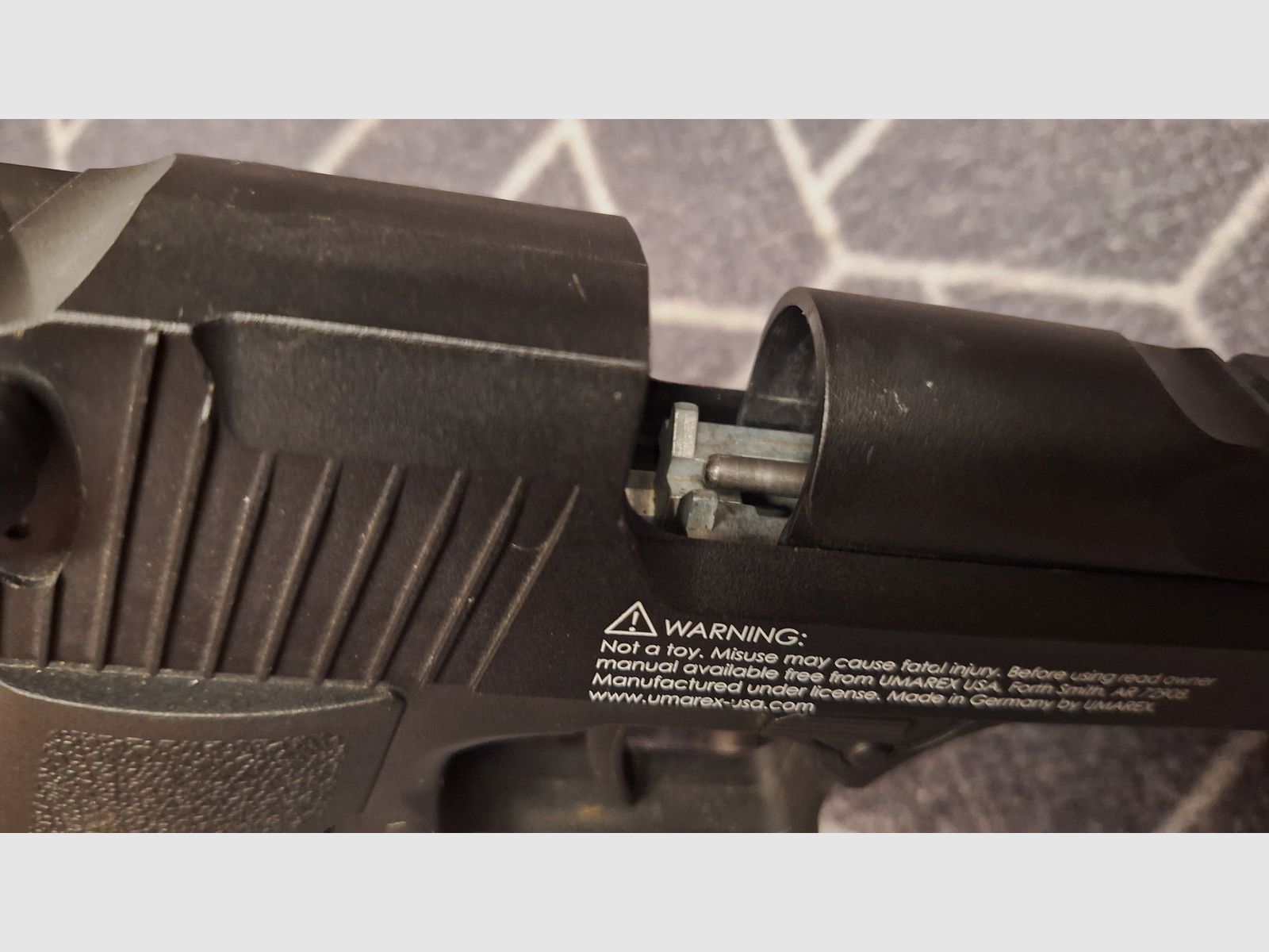 UMAREX Desert Eagle Magnum Research, Inc. - “Blow Back” - Diabolo