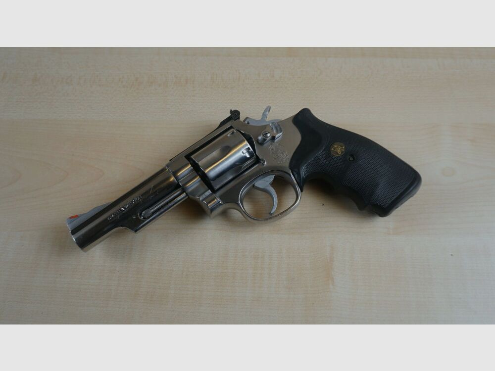Smith & Wesson 66-2