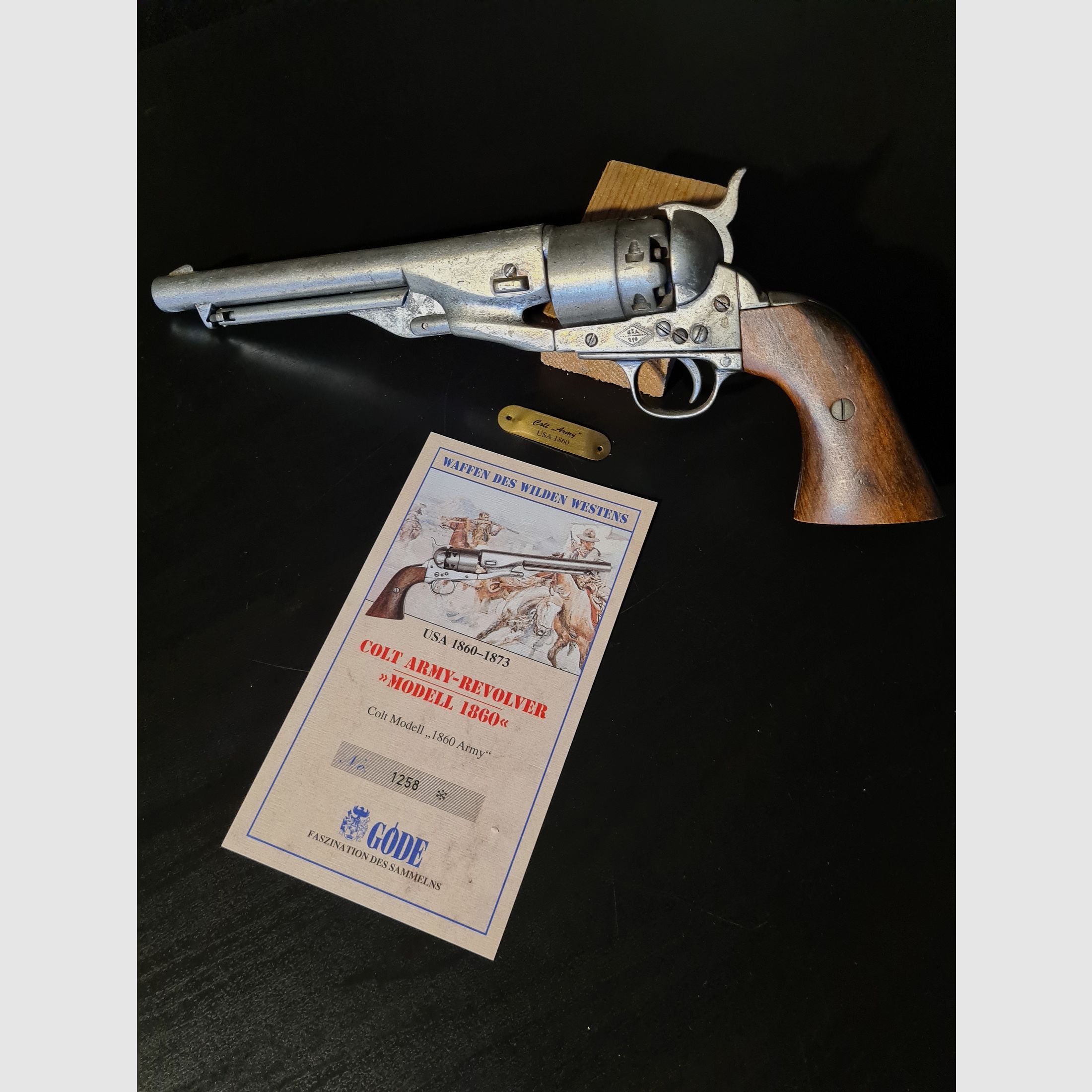 COLT ARMY-REVOLVER MODELLO 1860