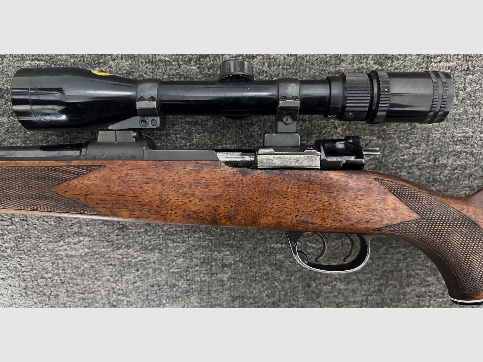 98 w kalibrze 7x64 z lunetą 3-9x40