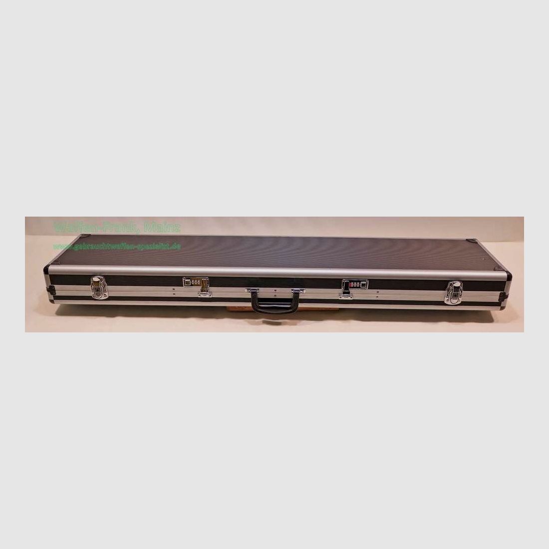 unknown Bushline gun case