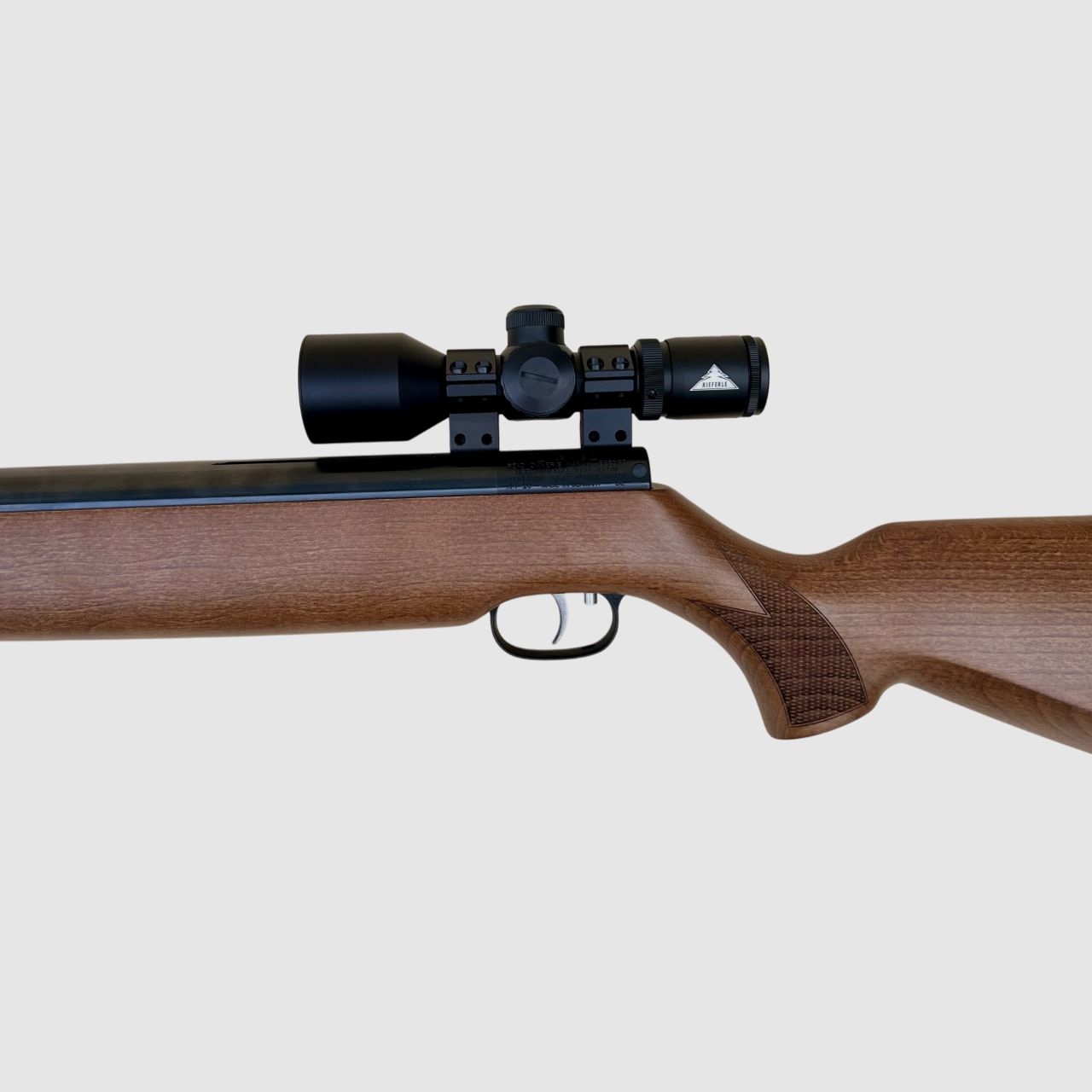 Weihrauch HW 80K im Kal. 4,5mm und Zielfernrohr 3-9x40 compact