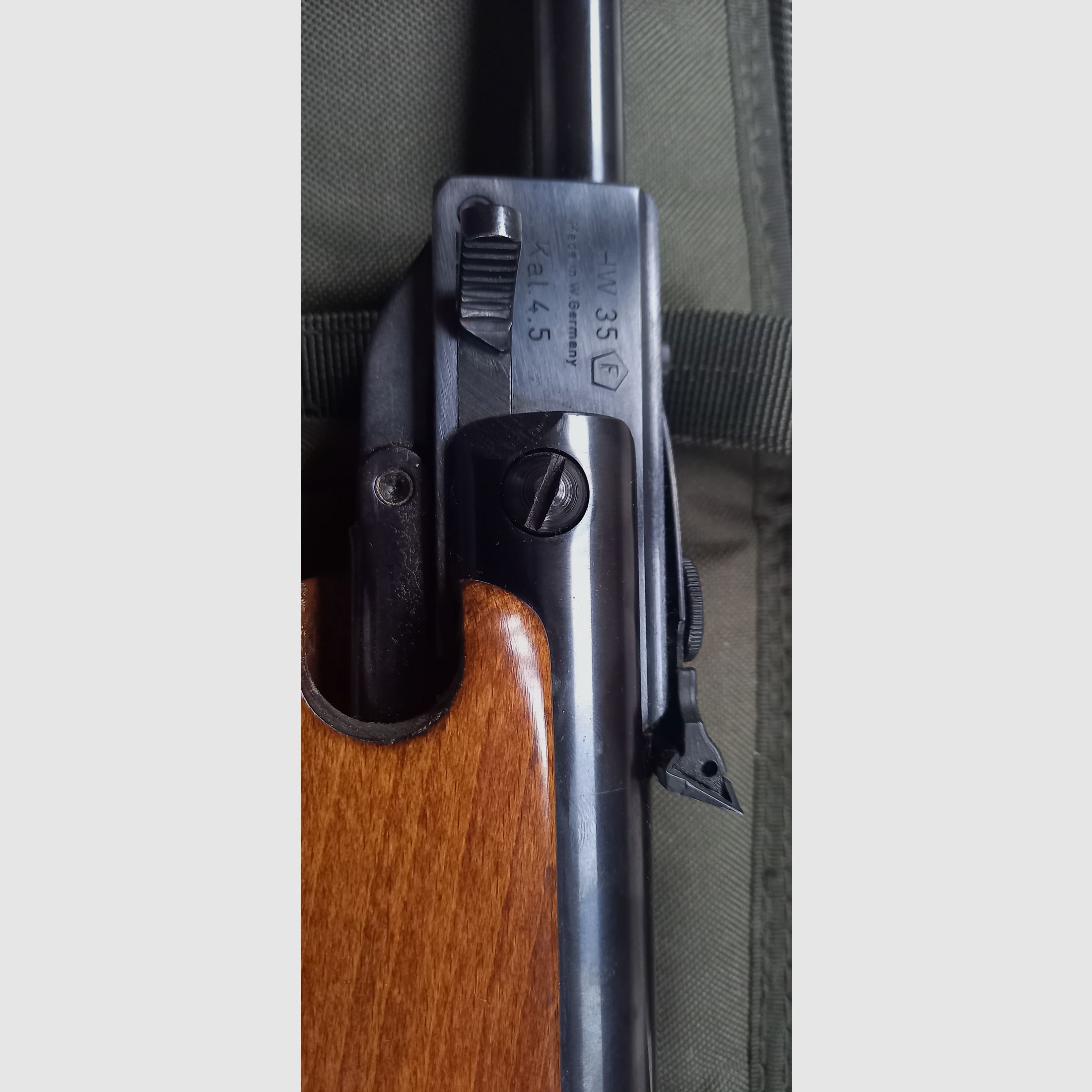 Weihrauch HW 35 with sighting scope 4x20