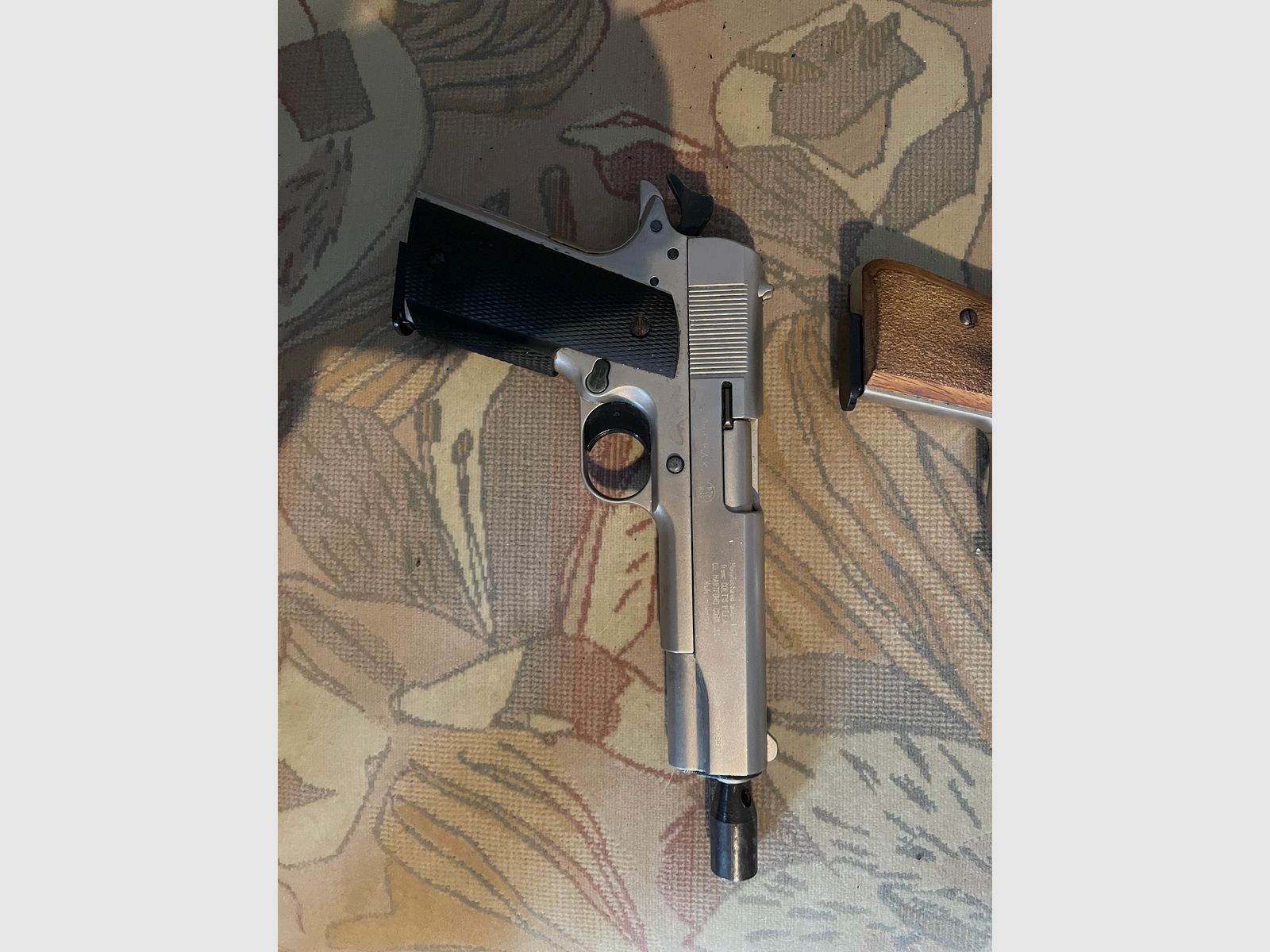 Colt Government 1911 A1 Schreckschusswaffe 9mm