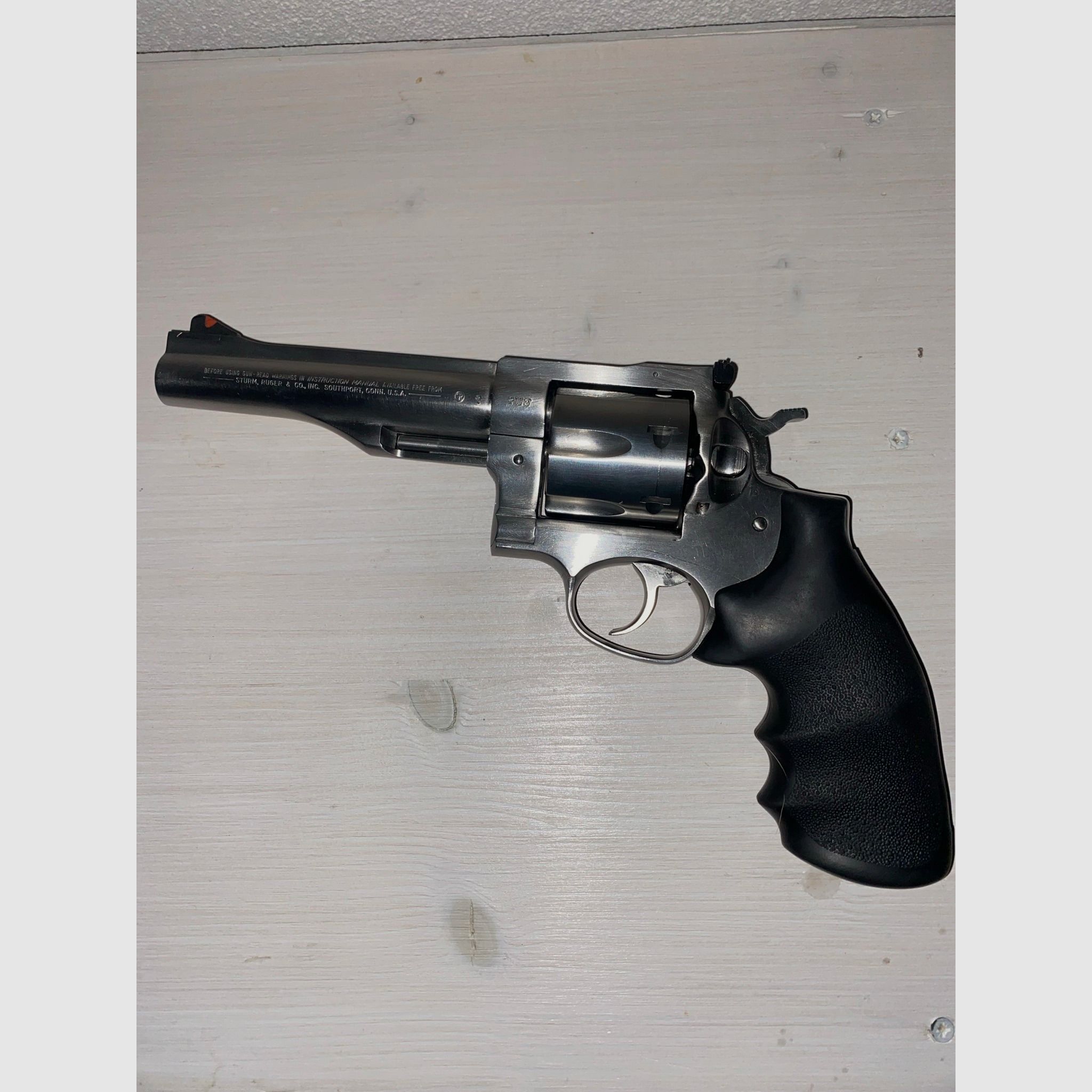 Revolver Ruger Red Hawk 5,5" cal. 44 mag.