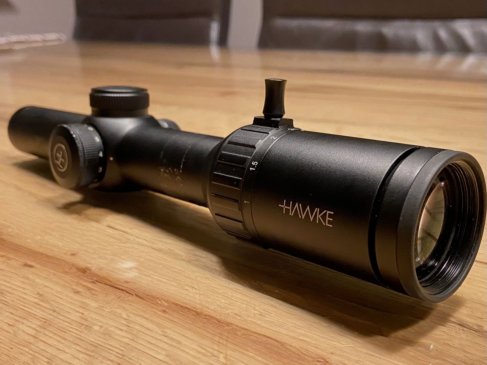As good as new 1-8x24 riflescope driven hunt scope