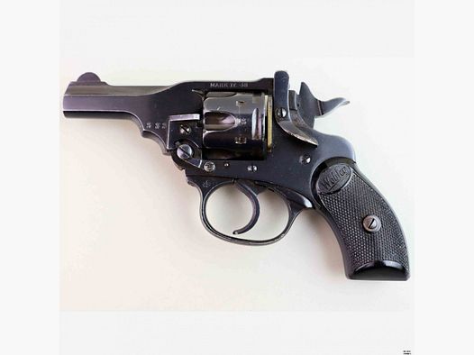 REVOLVER WEBLEY & Scott MOD. MARK IV CAL. 38 MATR. A90239
