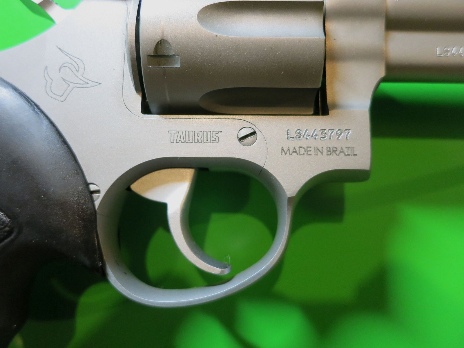 Revoler TAURUS 689, Kal. .357 Magnum,  Edelstahl (stainless), 6" Lauf   #26-