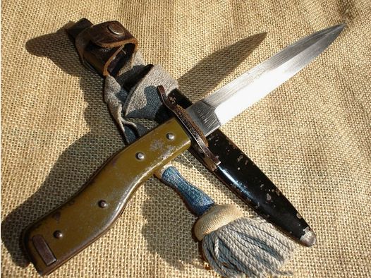 Originele Grabendolch DEMAG Duisburg uit Wk1