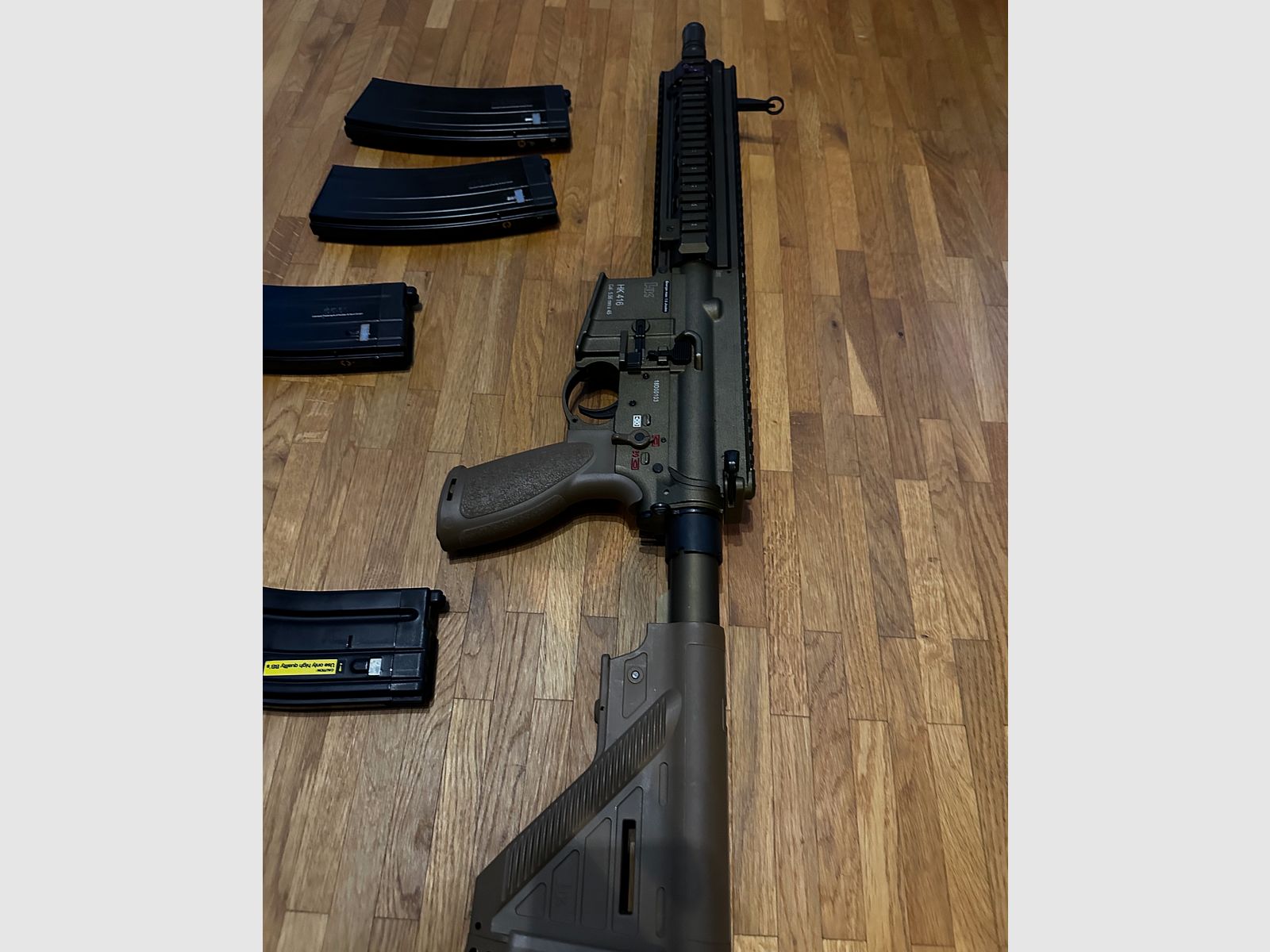 Heckler & Koch HK416 A5 pełno-metalowy gazowy blow-back 6mm BB RAL 8000. z 4 magazynkami w zestawie!