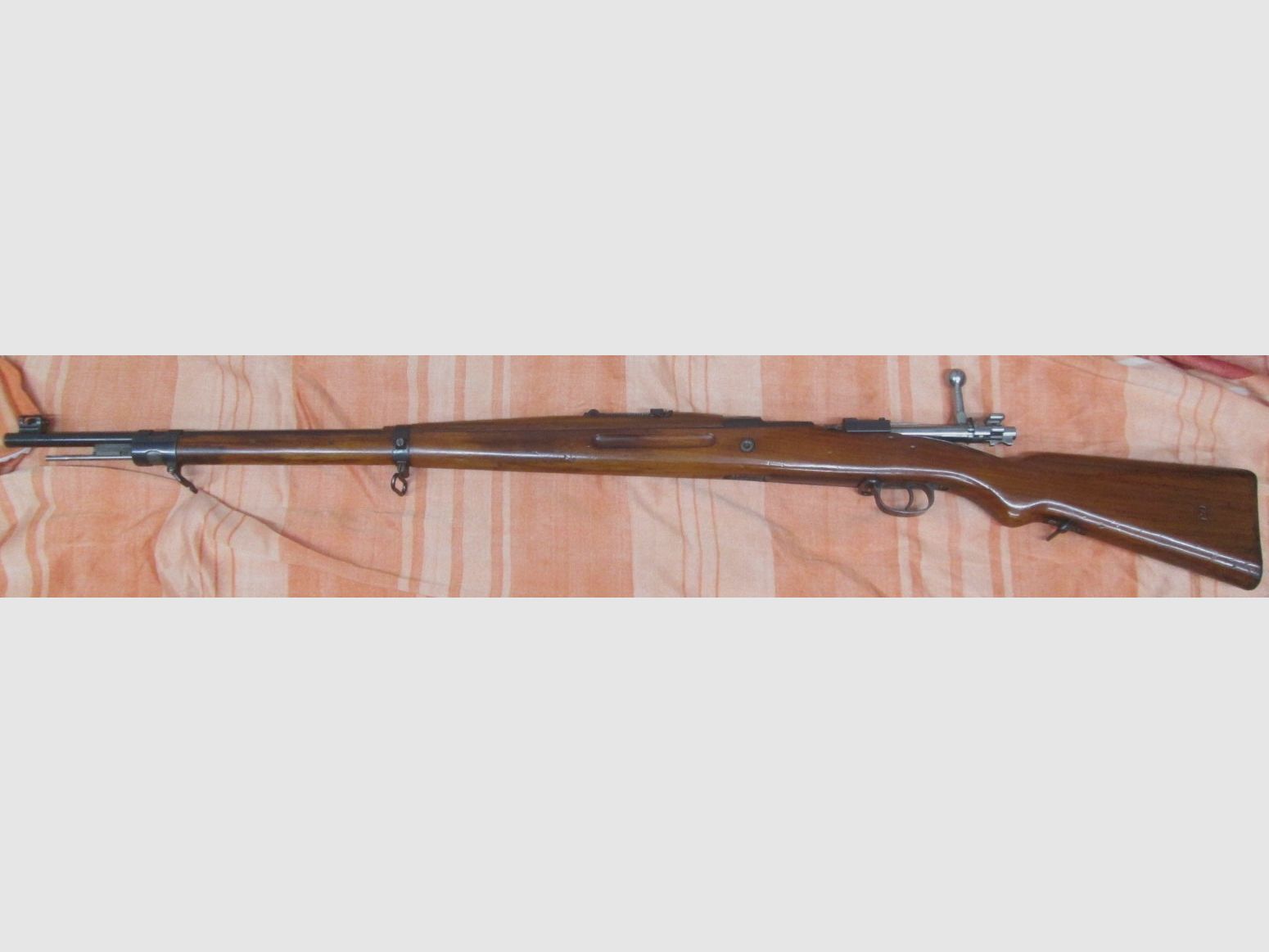 Persien Mauser M 1938 z obrazem strzału