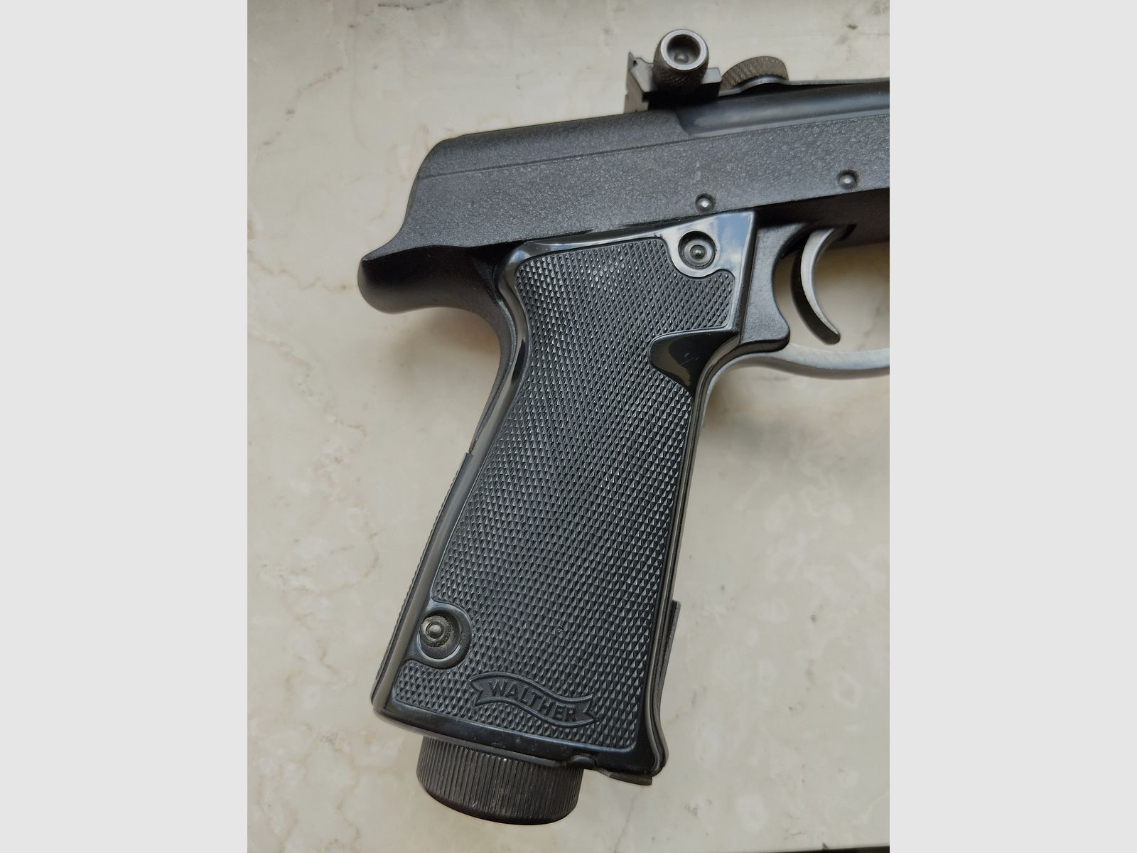 Walther LP Mod. 53 Kal. 4,5mm zwart zeer goede staat in de originele doos + accessoires