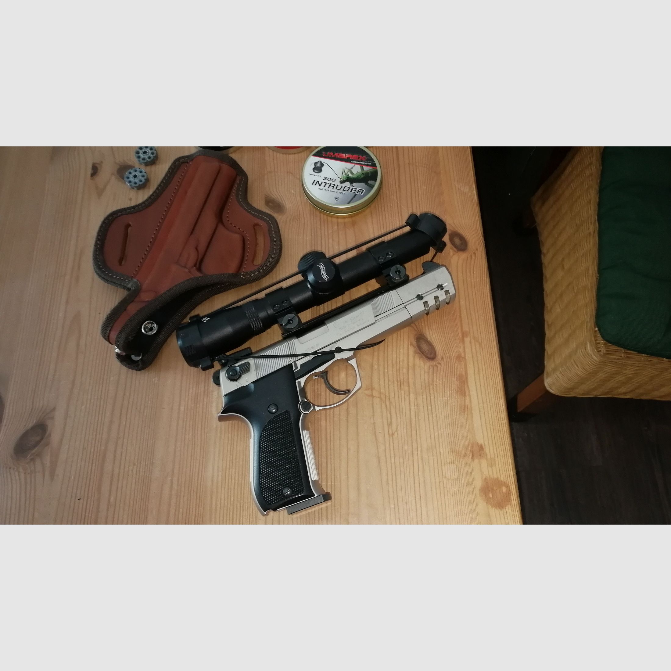 Walther CP 88 "Sniper edition" vernickelte Luftpistole mit viel Zubehör