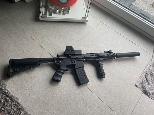 Tippmann M4 with accessories & attachments