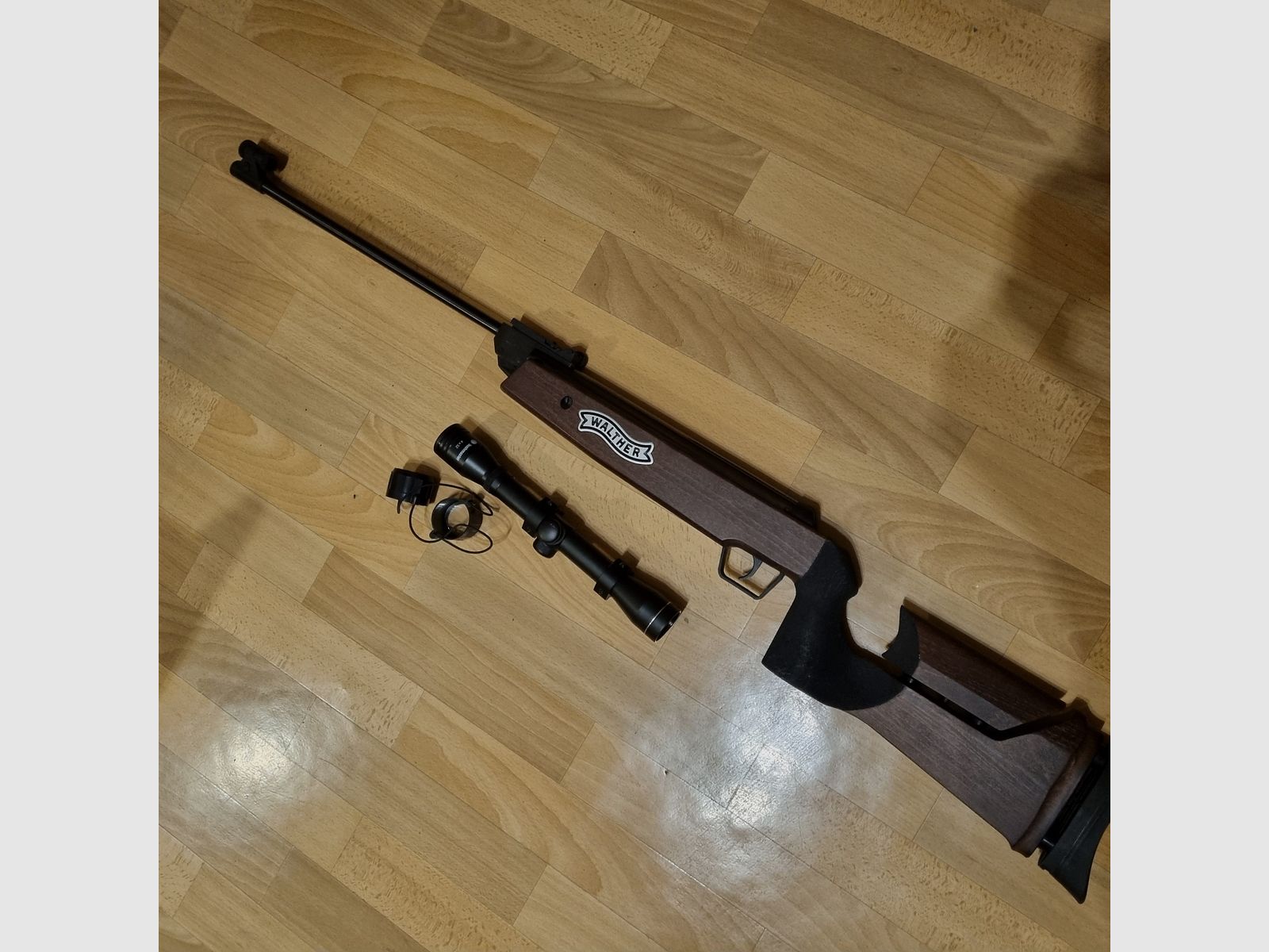 Walther Panther Knicker, 4,5 mm mit ZF Bushmaster, dazu 100 Prometheus Projektile