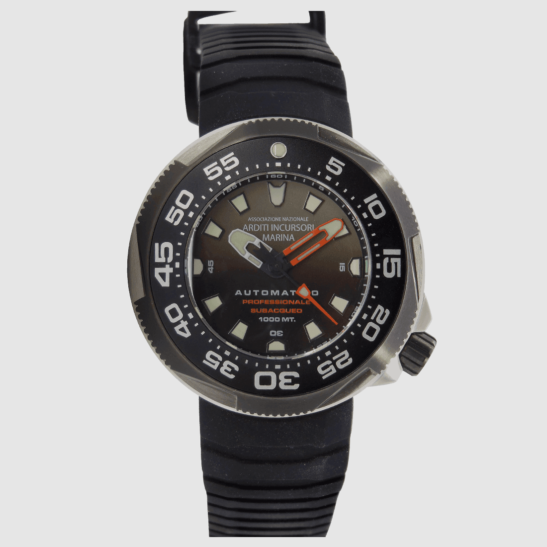 UHR M.E.C. OLTERRA