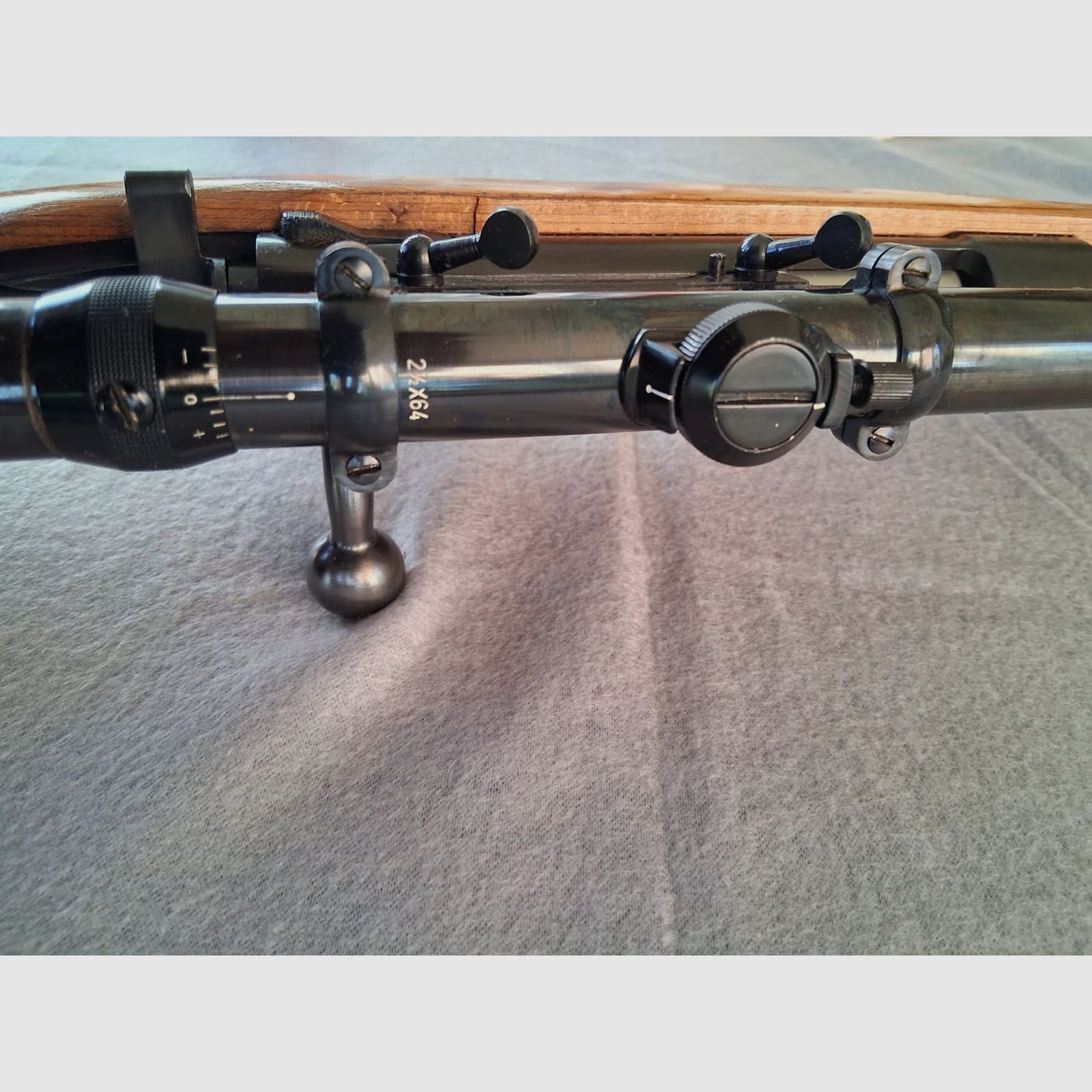 Langwaffe Suhl Repetierbüchse Sport Kal. 22LR mit Zielfernrohr 4x
