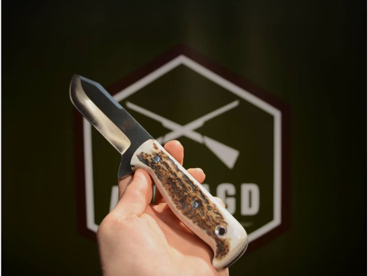 Jagdnicker mit Hirschhorngriff
