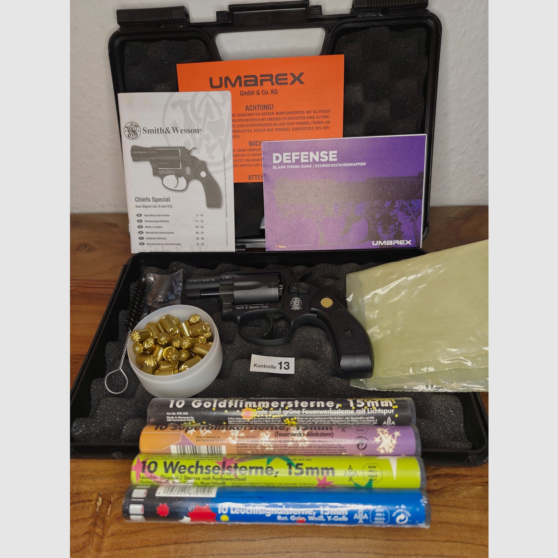 Smith&Wesson Chiefs Special 9mm PTB 794 Silvester-Set 40 Pyro+50 Schuss NC Munition