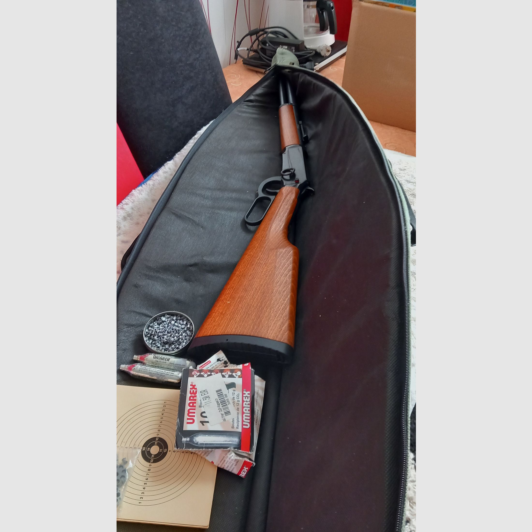 Winchester CO2 air rifle, image 7 of 10
