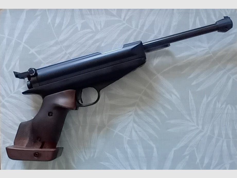 Air pistol Feinwerkbau 65