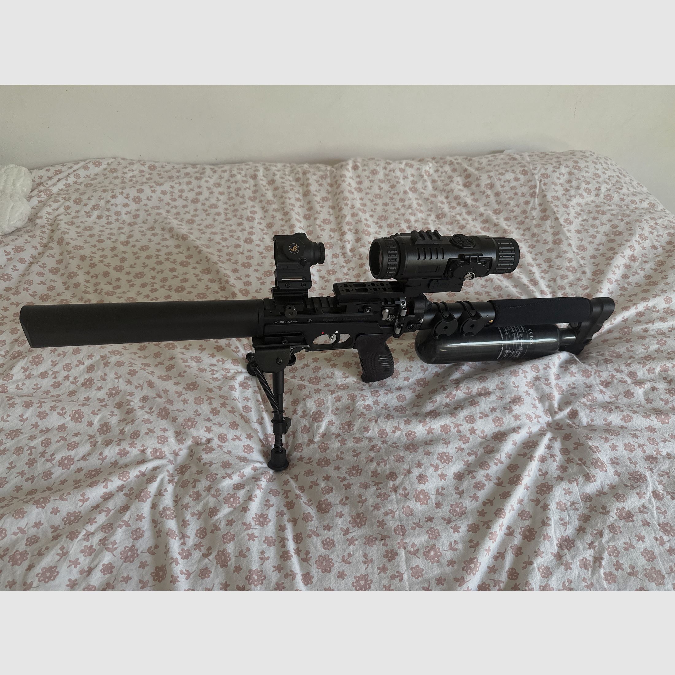 Edgun Leshiy 2 All Black - 350mm cal. 22 / 5,5 mm