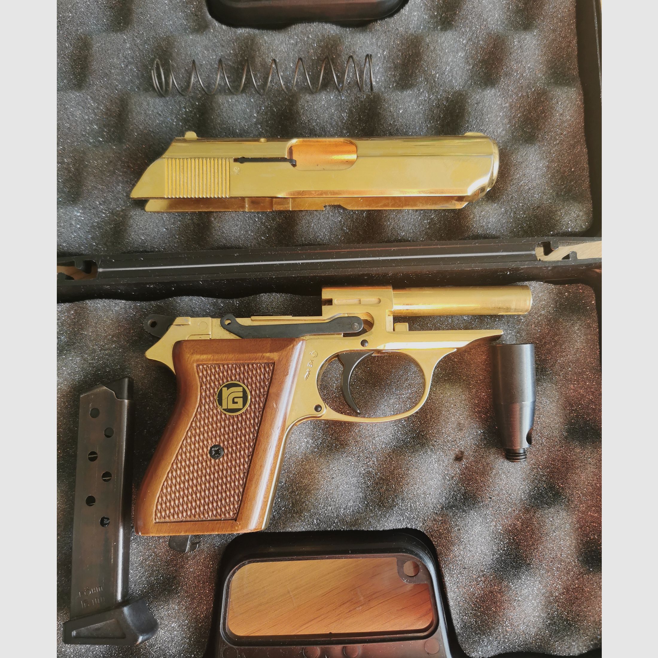 Röhm RG 100 Gold frei ab 18 Jahre