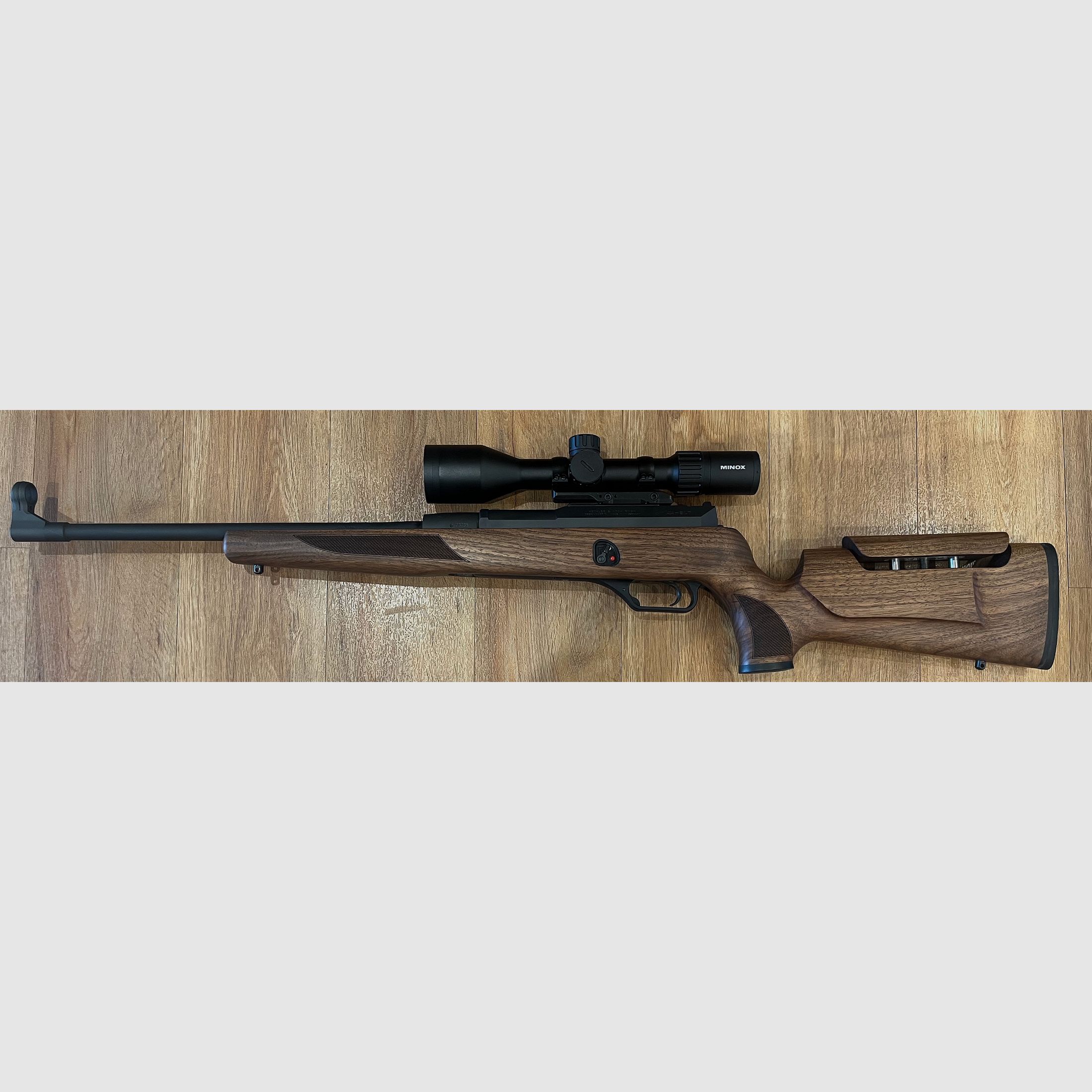 HK SL7 .308 Win avec crosse réglable et Minox ZX5 2-10x50