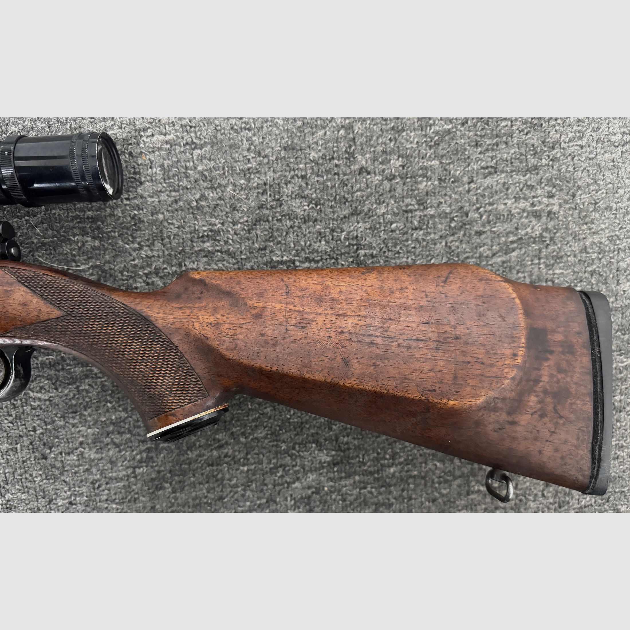 98 w kalibrze 7x64 z lunetą 3-9x40